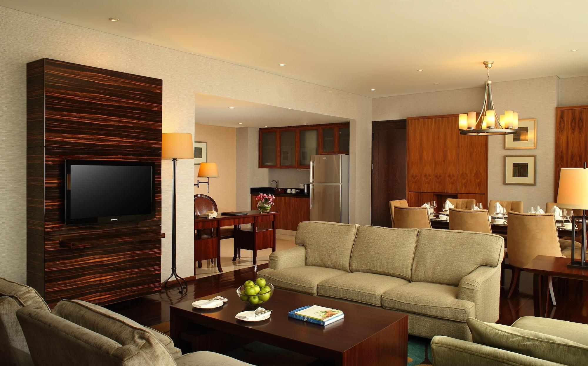 Hilton Hotel 5*